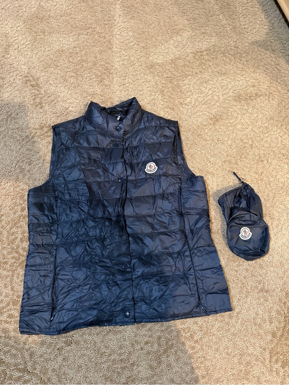 Moncler Liane Puffer Gilet Jacket in Navy Size 3 - Picture 12 of 16